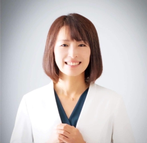 明山 恭子