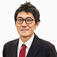 【写真】理事 加治 宏章